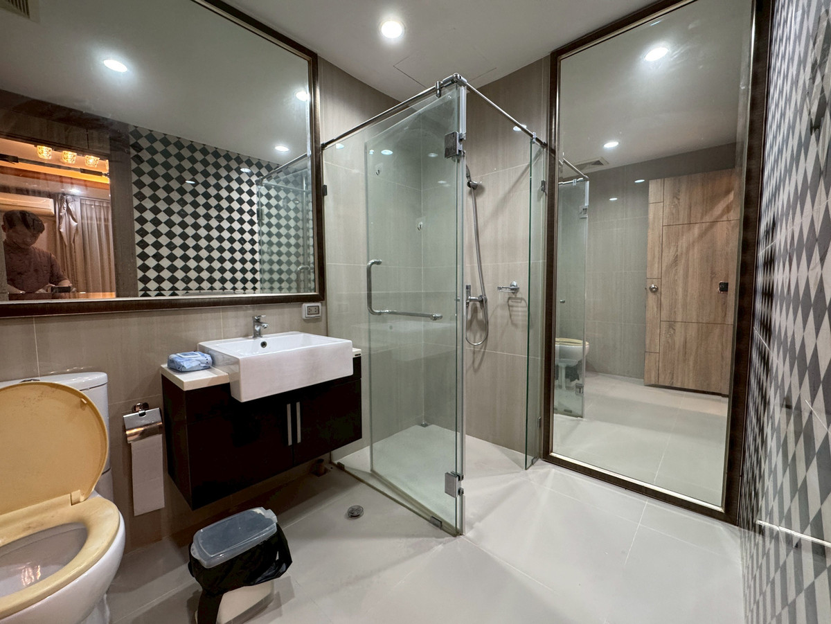 ให้เช่าคอนโดพระราม 9 เพชรบุรีตัดใหม่ RCA : ให้เช่า Villa Asoke 2 ห้องนอน แต่งหรู เฟอร์ครบ ทำเล MRT เพชรบุรี