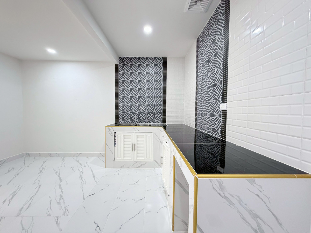 ขายบ้านเกษตร นวมินทร์ ลาดปลาเค้า : ขายบ้าน บ้านเฟรนชิฟ หน้ากว้าง รีโนเวทใหม่ ลาดพร้าว เขต ลาดพร้าว กรุงเทพ CX-147476