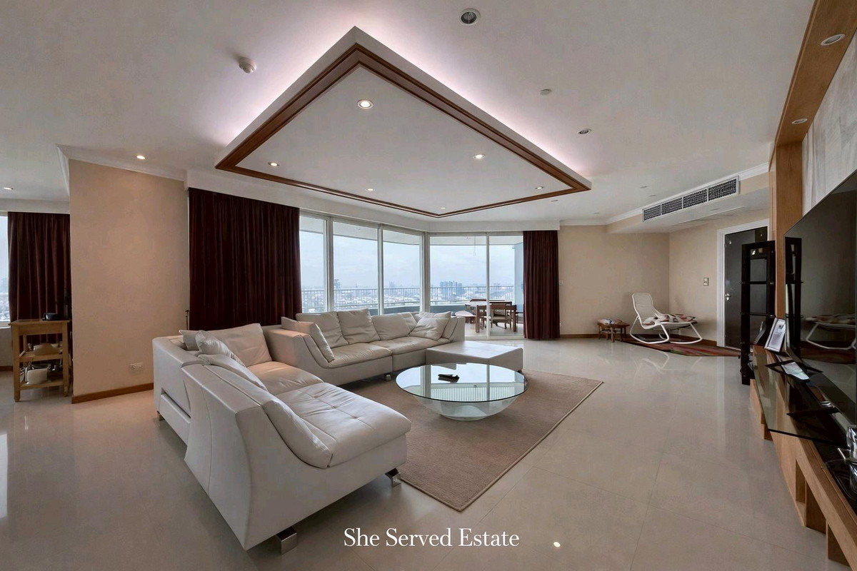 For RentCondoWongwianyai, Charoennakor : For Rent ◈ Watermark Chaophraya River ◈ Pet Friendly 🐶🐱 • Panoramic Chaophraya River views • 283.6 sq.m • 4 Bedrooms + 1 Maid Room • 5.5 Bathrooms 