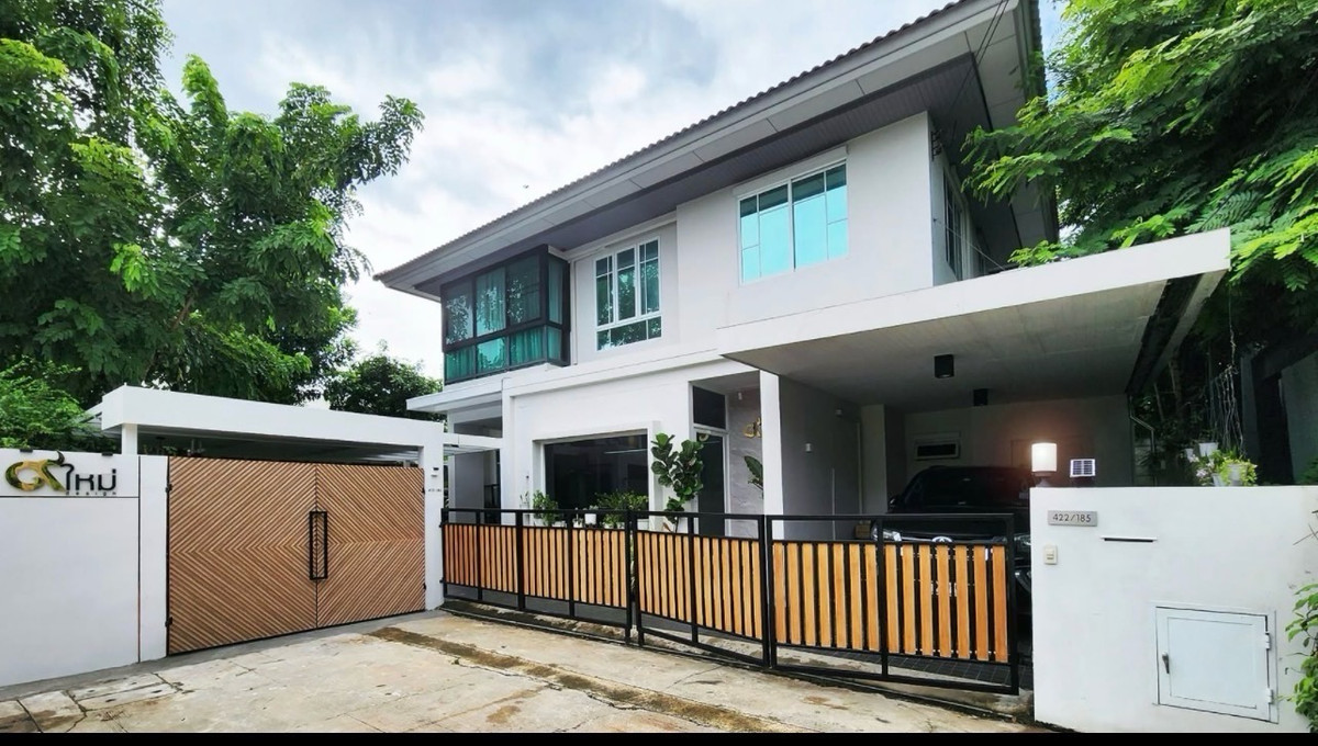 ให้เช่าบ้านนวมินทร์ รามอินทรา : Habitia Vent ปัญญาอินทรา | ใกล้ทางด่วนจตุโชติ
✨ พร้อมอยู่จริง หิ้วกระเป๋าเข้าได้เลย
รวม 5 ห้องนอน 3 ห้องน้ำ

🌿 สิ่งอำนวยความสะดวกส่วนกล