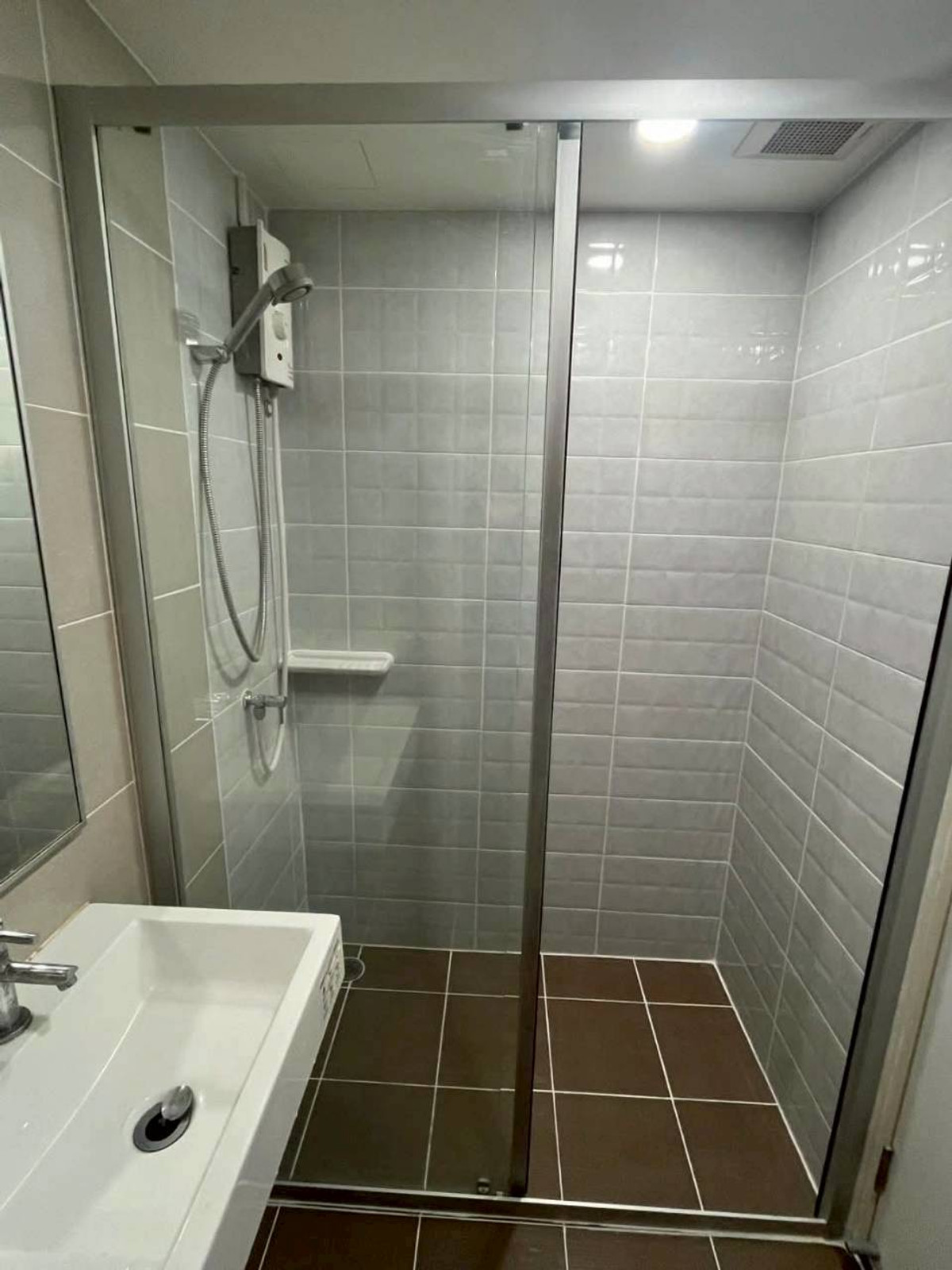 ให้เช่าคอนโดพัฒนาการ ศรีนครินทร์ : ✅ LPS132 ✅ Line : @p2nproperty