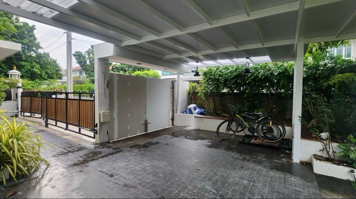 ให้เช่าบ้านนวมินทร์ รามอินทรา : Habitia Vent ปัญญาอินทรา | ใกล้ทางด่วนจตุโชติ
✨ พร้อมอยู่จริง หิ้วกระเป๋าเข้าได้เลย
รวม 5 ห้องนอน 3 ห้องน้ำ

🌿 สิ่งอำนวยความสะดวกส่วนกล