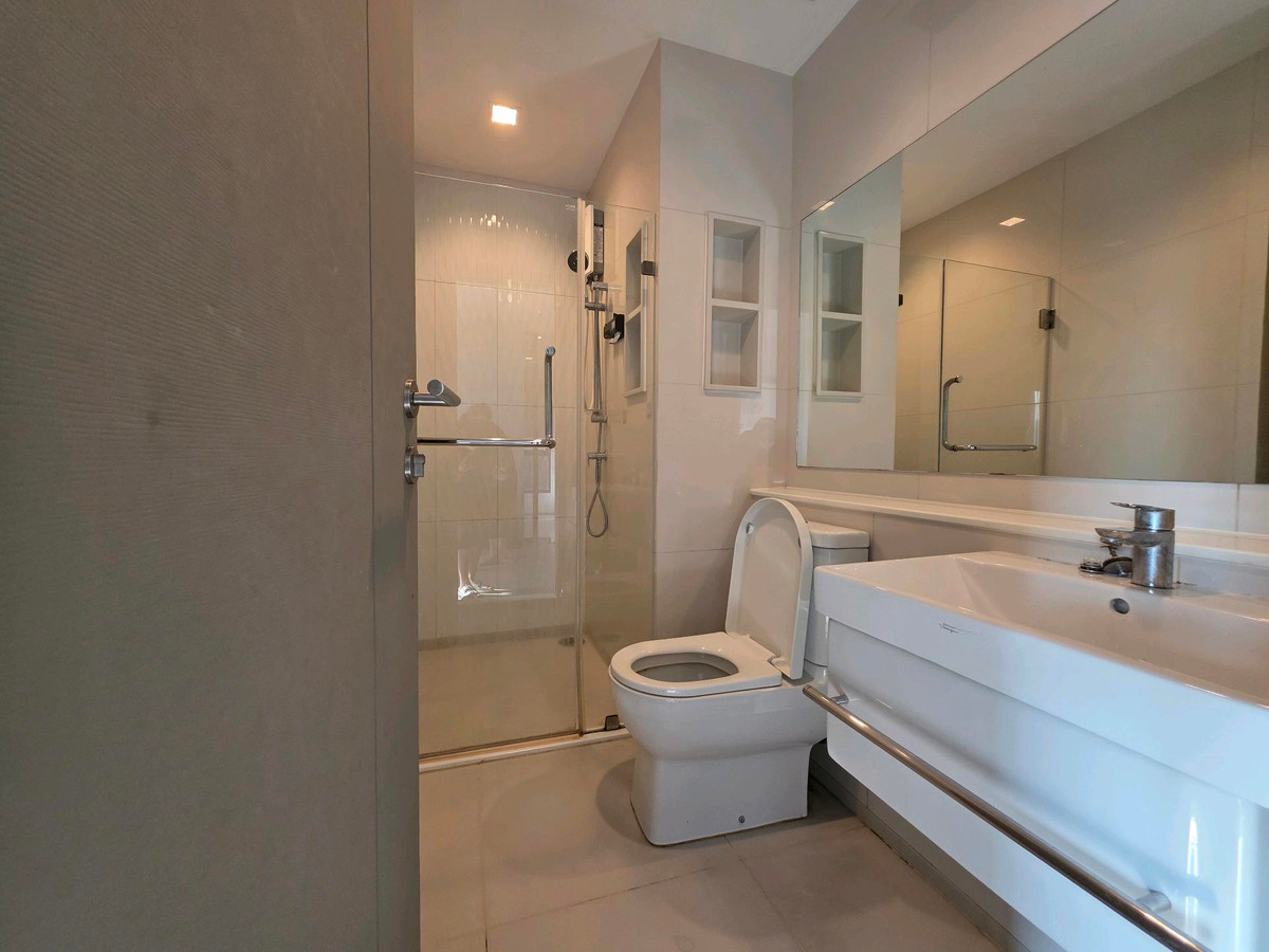 For RentCondoRama9, Petchburi, RCA : ✨️2Bed1Bath✨️45sq.m.✨️Life Asoke-Rama 9