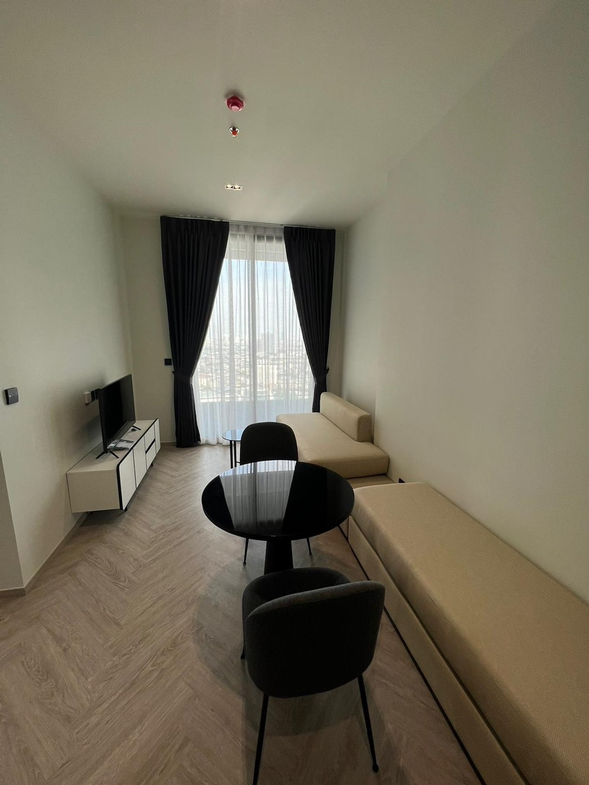 For RentCondoWongwianyai, Charoennakor : 🔥🔥 Condo for rent Charoen Nakhon Riverside 🔥🔥 🛏️ 2 bedrooms | 🚿 1 bathroom 📐 Size 49 sq m. 🏢 34th floor | Corner room, balcony, river view