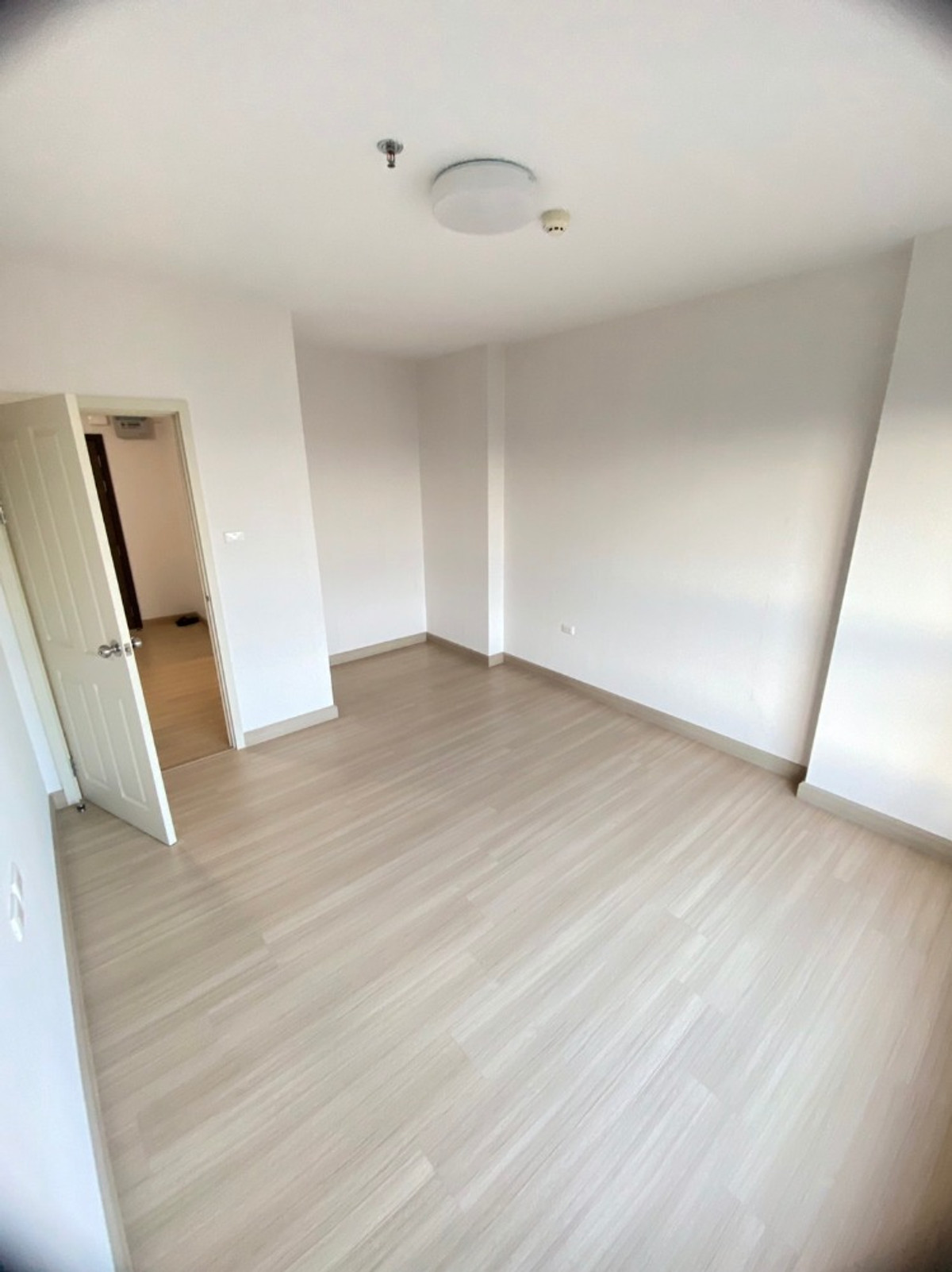 ให้เช่าคอนโดพระราม 9 เพชรบุรีตัดใหม่ RCA : ✅ SVD113 ✅ Line : @p2nproperty