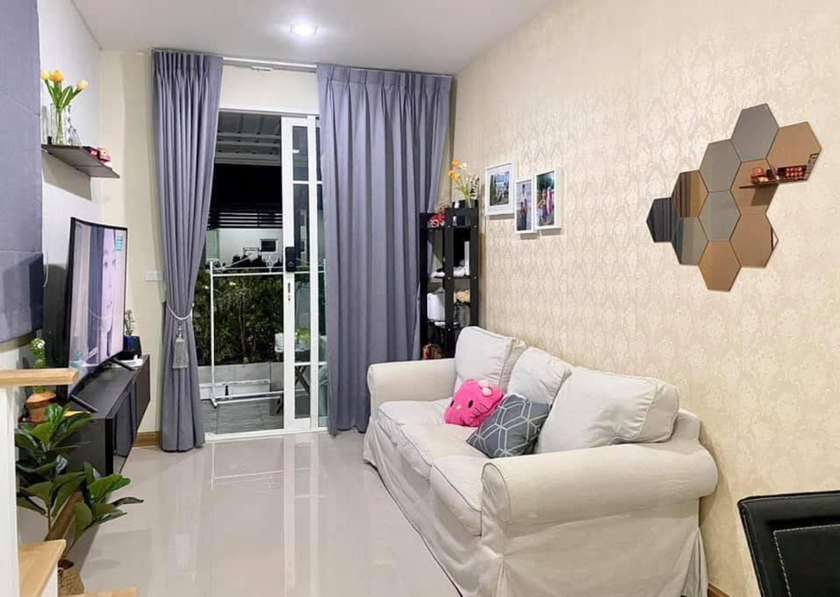 For SaleTownhomeLadkrabang, Suwannaphum Airport : Beautiful built-in, 16.3 sq m, 3 bedrooms, 2 bathrooms, 2-story townhome, Golden Town 3, Bangna, Suan Luang.