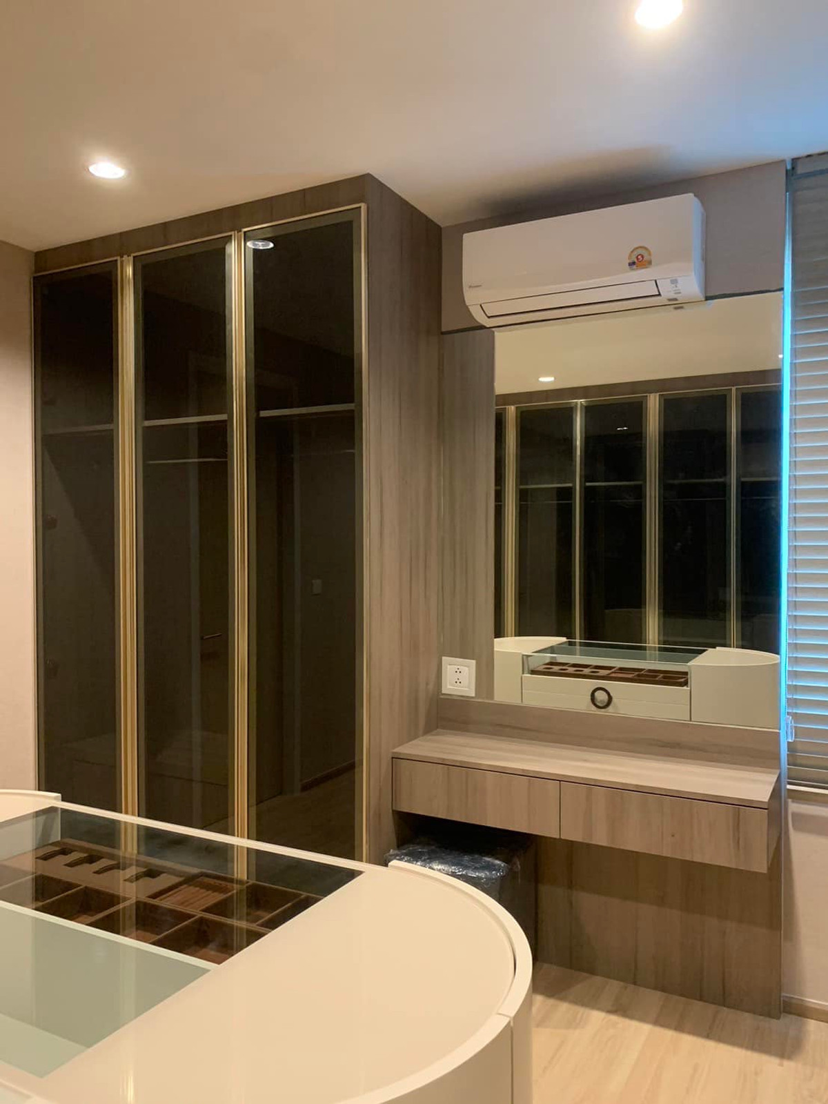 For SaleHousePattanakan, Srinakarin : For sale with tenant Nirvana ABSOLUTE Krungthep Kreetha 📞065-626-5636 All new furniture throughout.