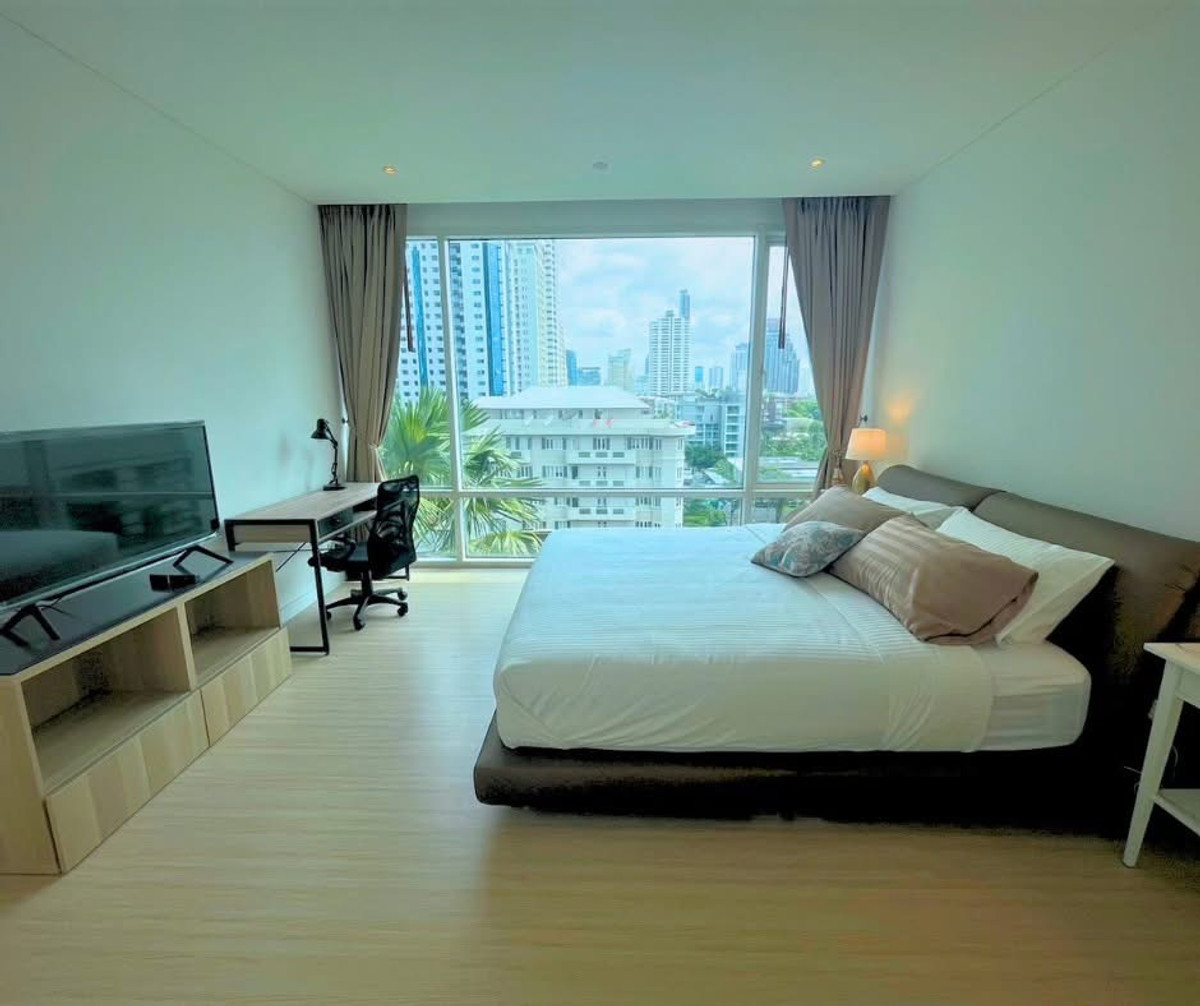 For SaleCondoSukhumvit, Asoke, Thonglor : Fullerton Sukhumvit / 2 Bedrooms (SALE WITH TENENT), Fullerton Sukhumvit / 2 bedrooms (sale with tenant) NONT103