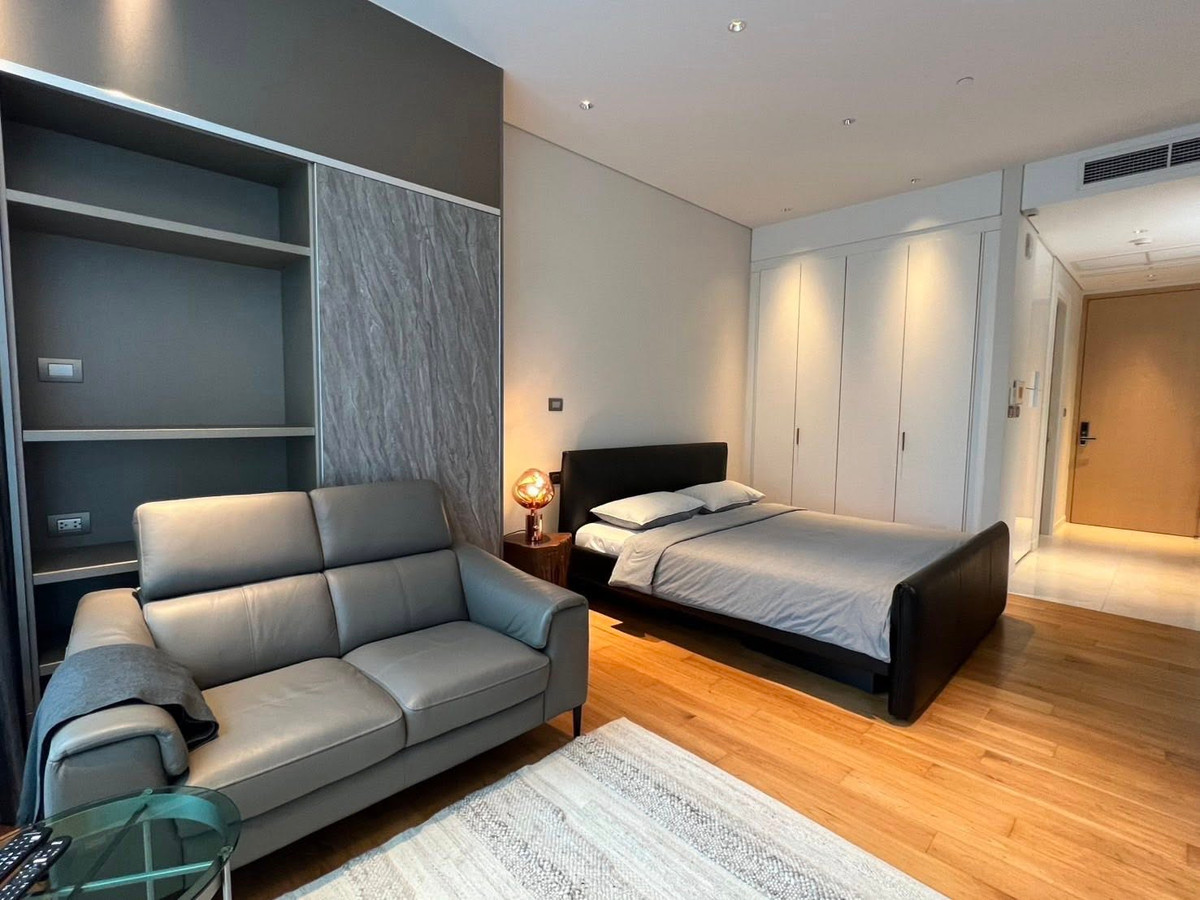 For RentCondoWitthayu, Chidlom, Langsuan, Ploenchit : For Rent: Sindhorn Residence, 55,000 THB [JZr260307]