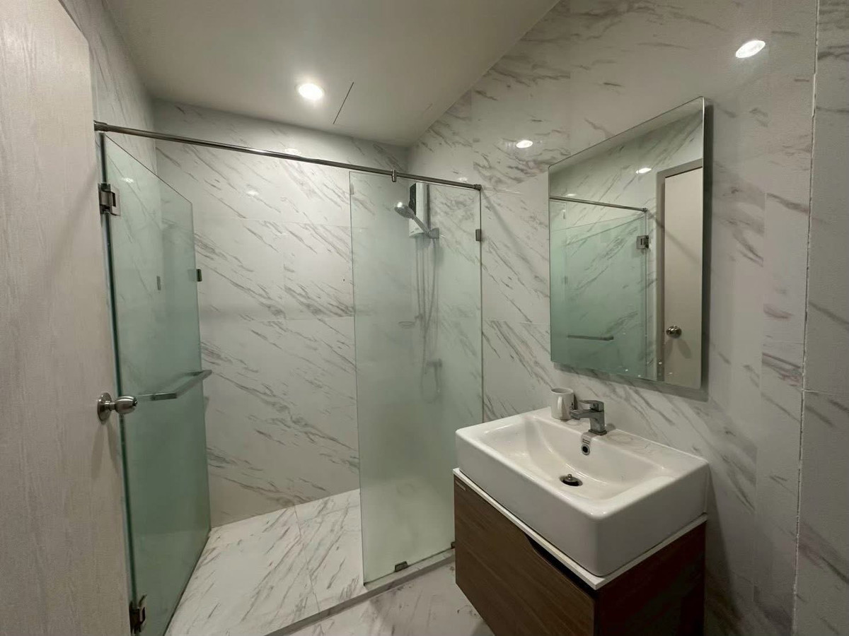 For SaleCondoBangna, Bearing, Lasalle : IDEO Mobi Sukhumvit Eastpoint / 1 Bedroom (SALE WITH TENENT), IDEO Mobi Sukhumvit Eastpoint / 1 Bedroom (Sale with Tenant) NONT105