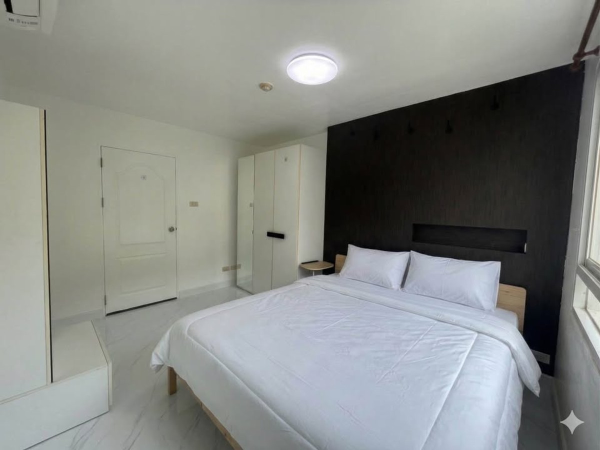 For RentCondoRatchadapisek, Huaikwang, Suttisan : Condo for Rent: Chateau In Town Ratchada 17, near MRT Huai Khwang