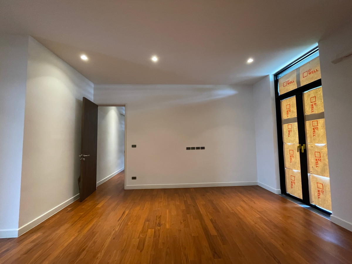 ขายบ้านรามคำแหง หัวหมาก : [ขาย] ARNA Rama 9 บ้านเดี่ยว Super Luxury 3 ชั้น พร้อมสระว่ายน้ำส่วนตัว และดาดฟ้า | ทำเลทองหลัง The Mall รามฯ ใกล้ MRT สายสีส้ม