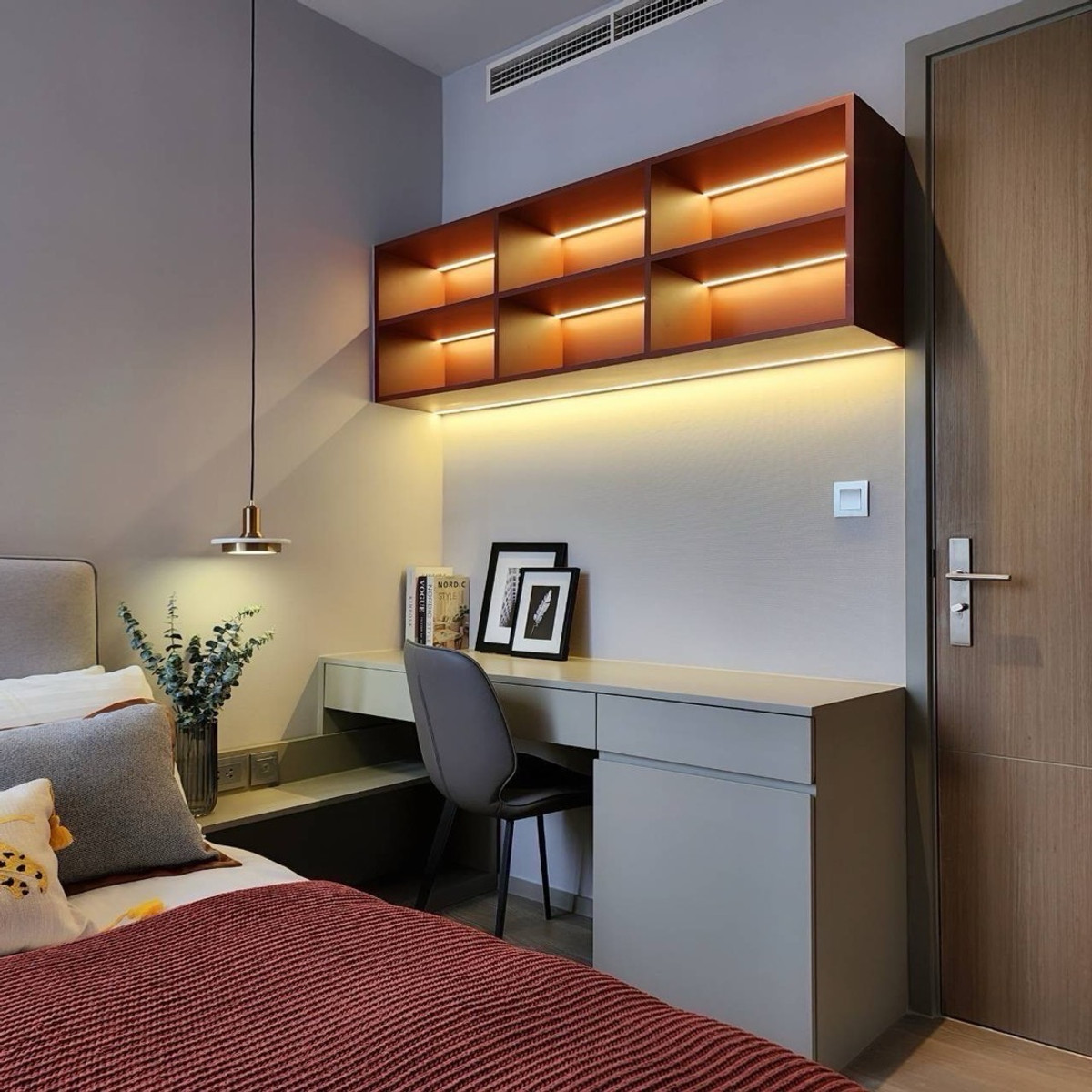 For RentCondoSilom, Saladaeng, Bangrak : For rent 2 bedroom Ashton Silom 75,000 baht call 0869017364