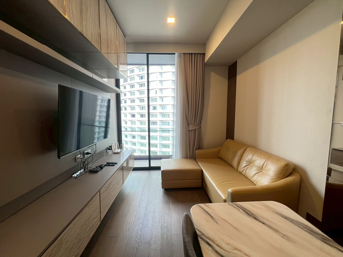 For RentCondoSukhumvit, Asoke, Thonglor : 🏙️ 1 bedroom for rent at Celes Asoke – Luxury Condo for Rent Nice location