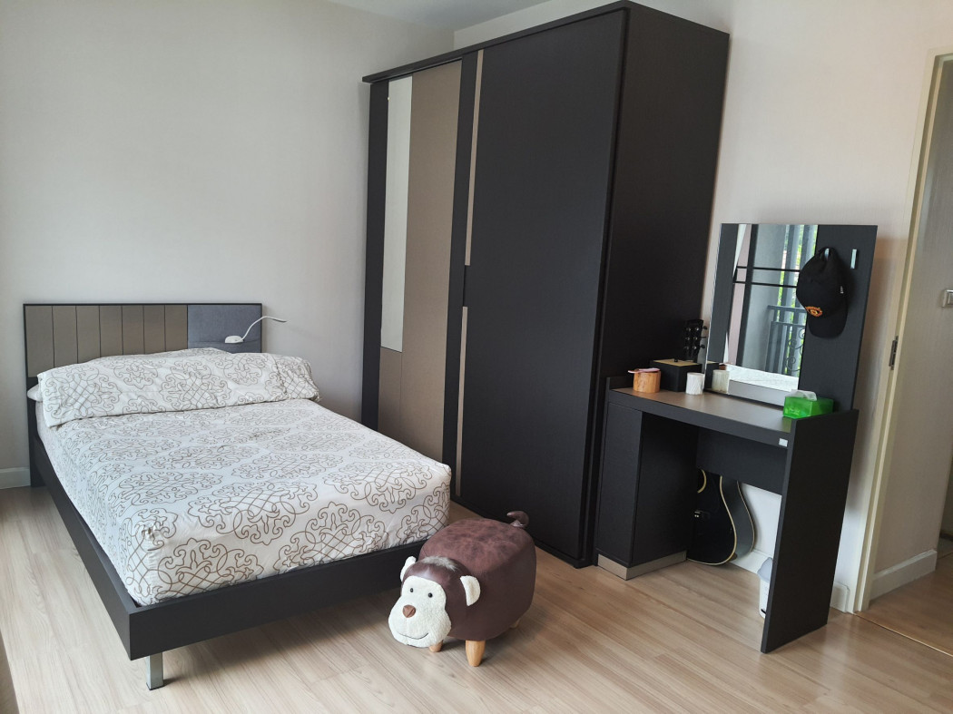 ขายทาวน์โฮมเสรีไทย-นิด้า : ขาย ทาวน์โฮม ได้เนื้อที่เยอะ Baan Klang Muang Nawamin 42 170 ตรม 28 ตรว หลังมุม