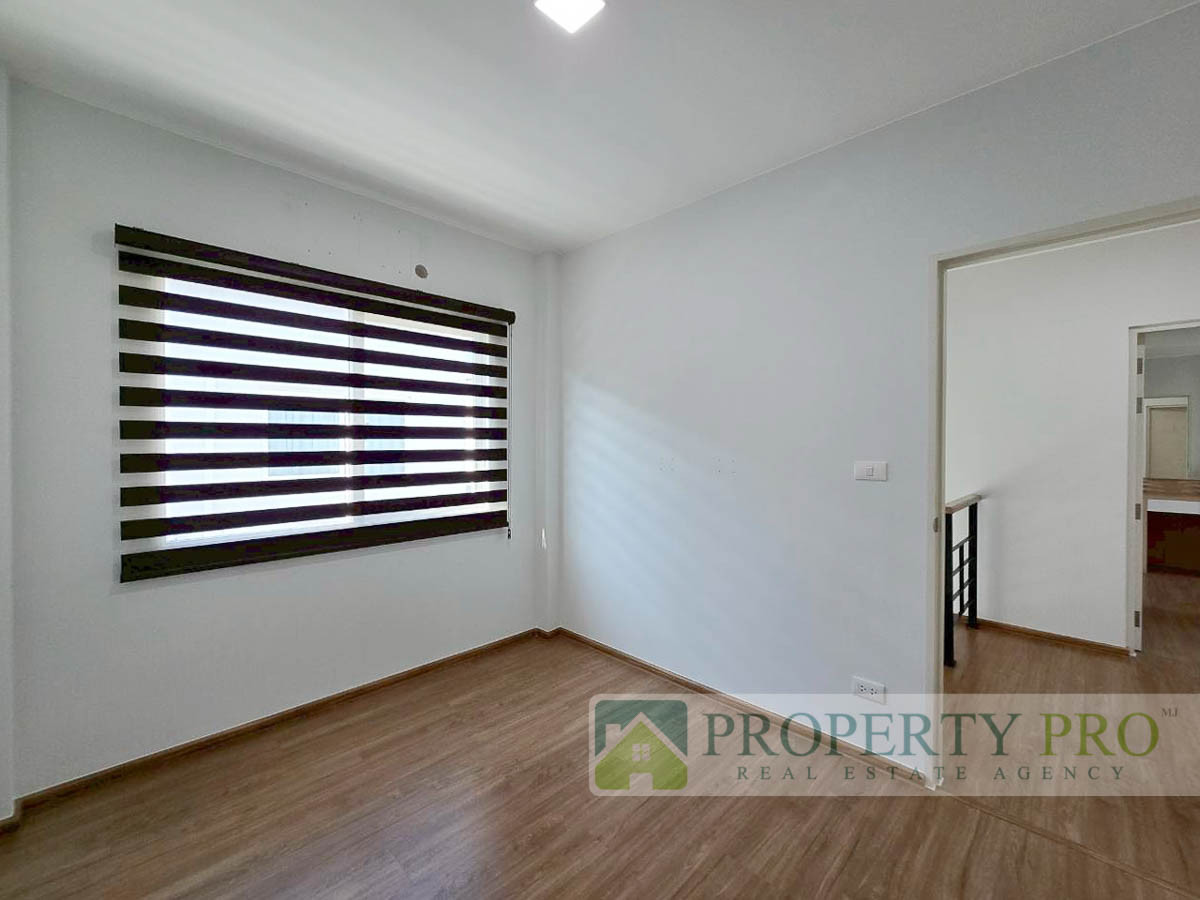 For SaleSamut Prakan,Samrong : TwinHouse for Sale Grande Pleno Bangna Onnut, 3 Bedroom 35 Sqw 146 Sqm Minimal Style with Good Condition Near Chaloem Phrakiat Rama 9, Kingkaew, Suvarnabhumi Airport, Prawet, Ladkrabang, MegaBangna : MJ25S-009