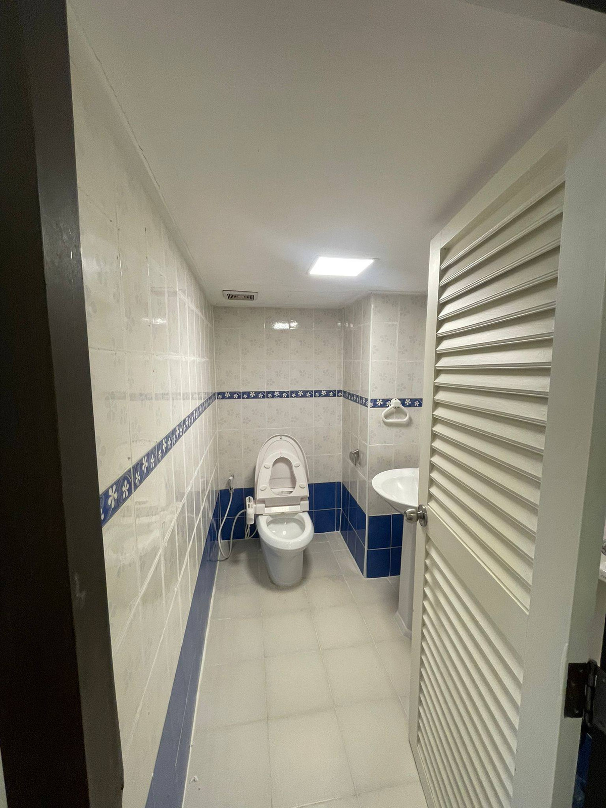 For RentCondoSukhumvit, Asoke, Thonglor : 🖤🎀DH Grand Tower🎀🖤 3 Beds 4 Baths, Rental 75,000 Baht