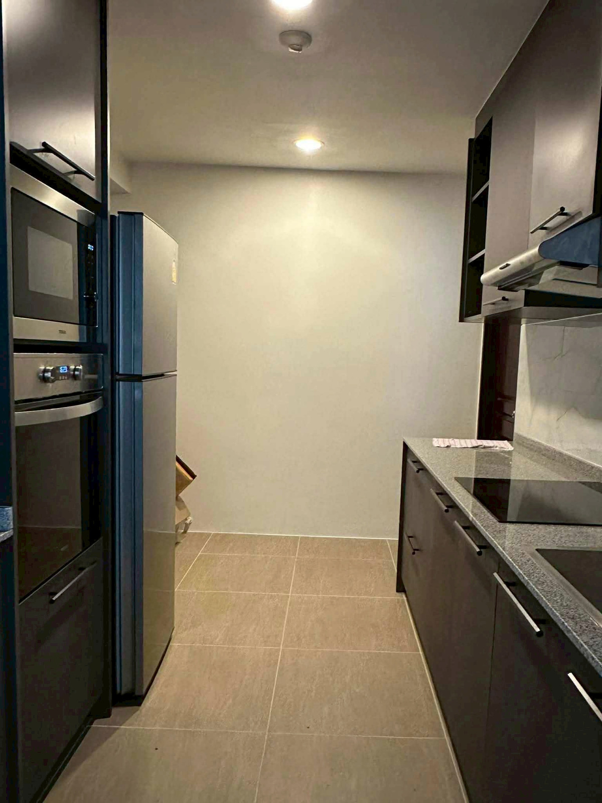 For RentCondoWitthayu, Chidlom, Langsuan, Ploenchit : LTH14668 – Condo for Rent | Grand Langsuan | 150 sqm | 3 Bedrooms 2 Bathrooms | Luxury Spacious Residence High Floor City Living | Near BTS Ratchadamri | 85,000 THB/Month | Condo for rent Grand Langsuan 150 sq m. 3 bedrooms, 2 bathrooms, luxury room, wide