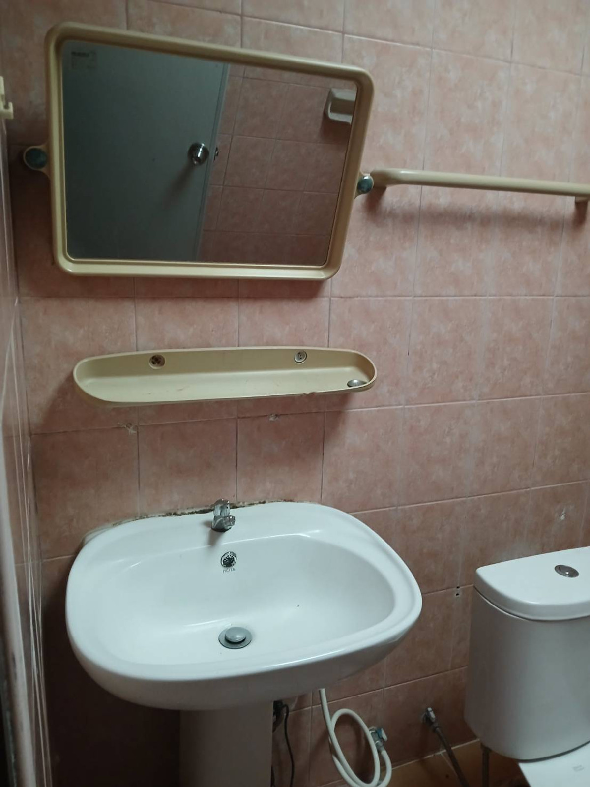 ให้เช่าทาวน์โฮมมีนบุรี-ร่มเกล้า : ⚡ ให้เช่า ทาวน์โฮม 2 ชั้น ซอย รามคำแหง 186 ขนาด 35 ตร.ว. ⚡