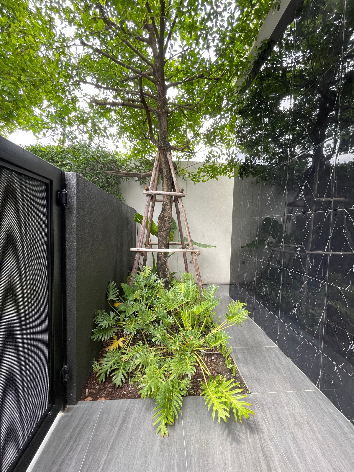 ขายบ้านรามคำแหง หัวหมาก : [ขาย] ARNA Rama 9 บ้านเดี่ยว Super Luxury 3 ชั้น พร้อมสระว่ายน้ำส่วนตัว และดาดฟ้า | ทำเลทองหลัง The Mall รามฯ ใกล้ MRT สายสีส้ม