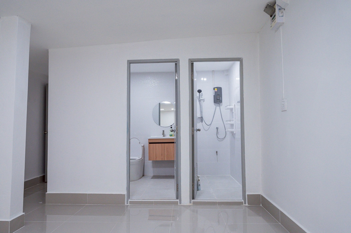 For SaleHouseLadprao101, Happy Land, The Mall Bang Kapi : Single house Lat Phrao 101 Soi 42 Intersection 8 / 3 Bedrooms (FOR SALE) FAHS031