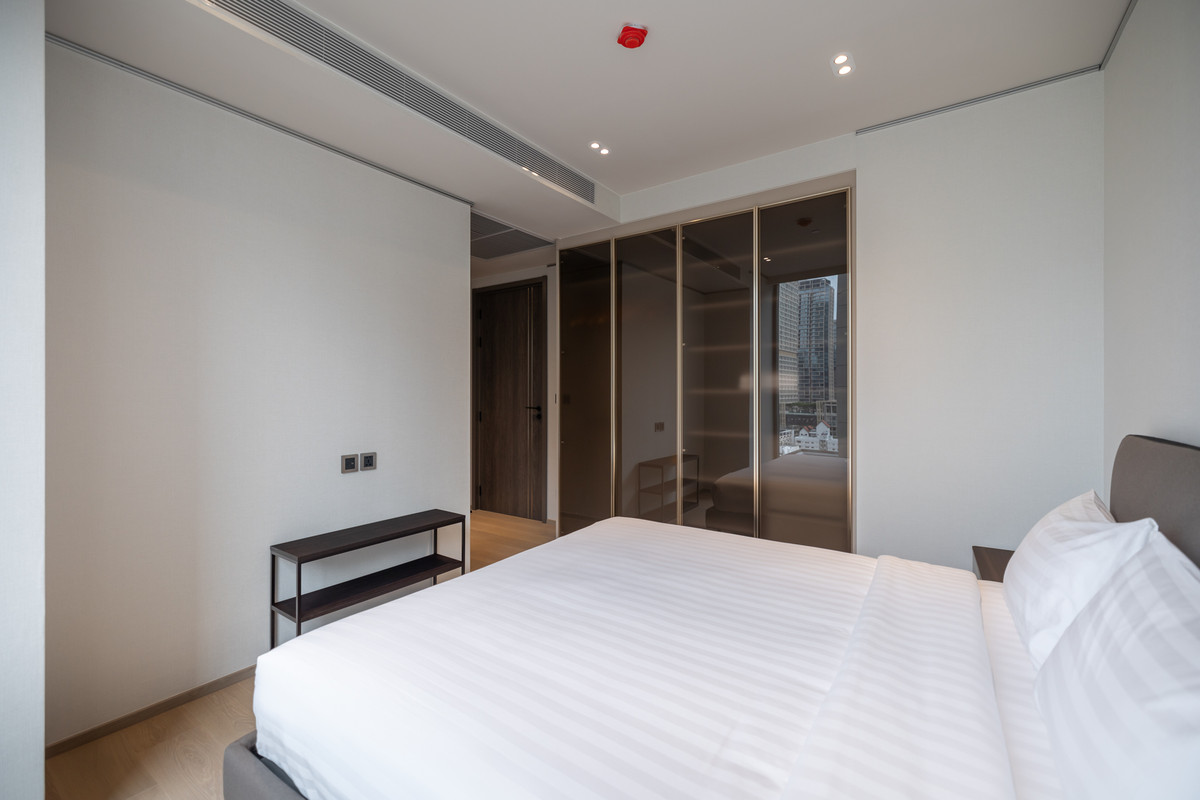 For RentCondoWitthayu, Chidlom, Langsuan, Ploenchit : Condo for Rent Tonson One Residence Monthly 125,000 THB.