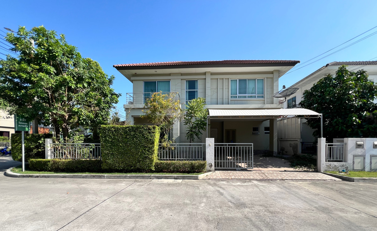 For SaleHouseLadkrabang, Suwannaphum Airport : Single house for sale, Life Bangkok Boulevard, Wongwaen-On Nut 2, corner plot, 4 bedrooms, near Mega Bangna, Seacon Square.