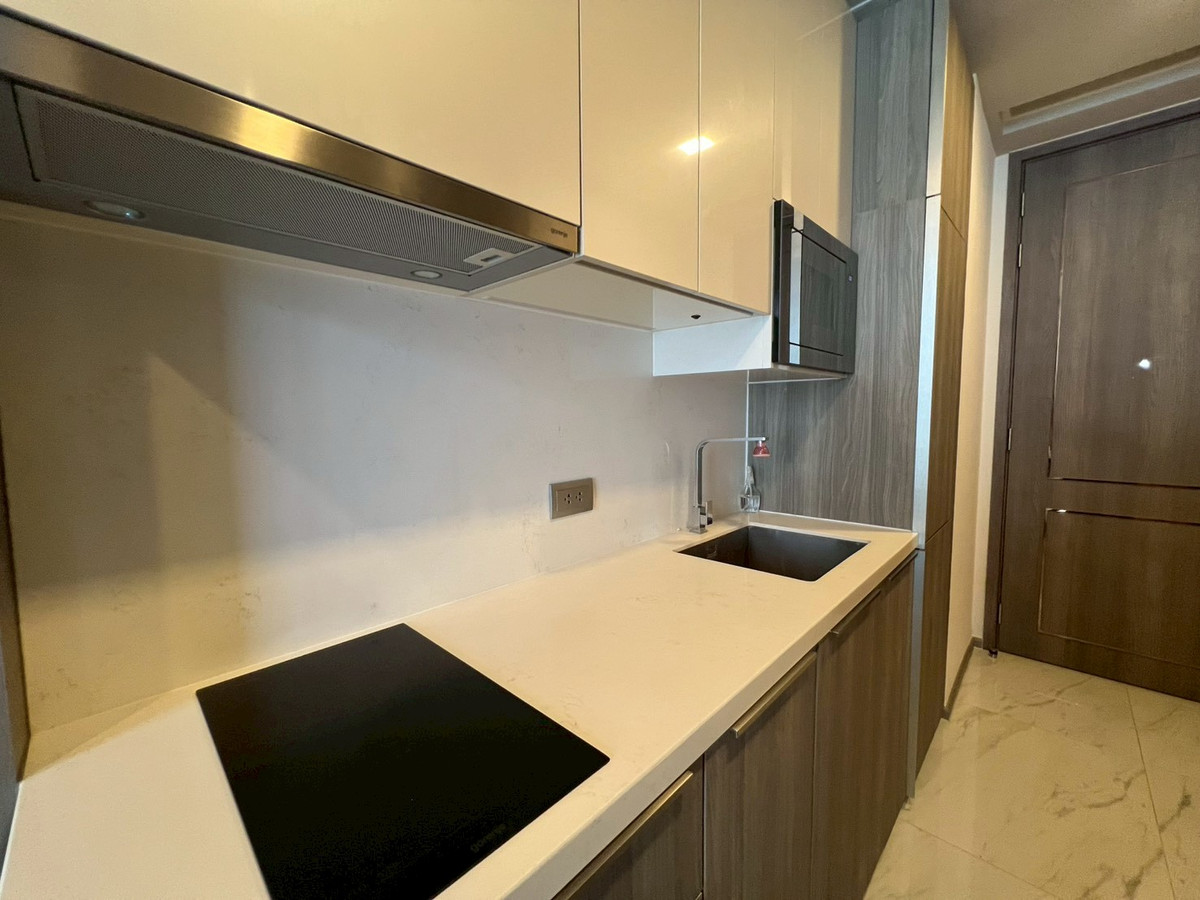 For RentCondoSukhumvit, Asoke, Thonglor : 🏙️ 1 bedroom for rent at Celes Asoke – Luxury Condo for Rent Nice location