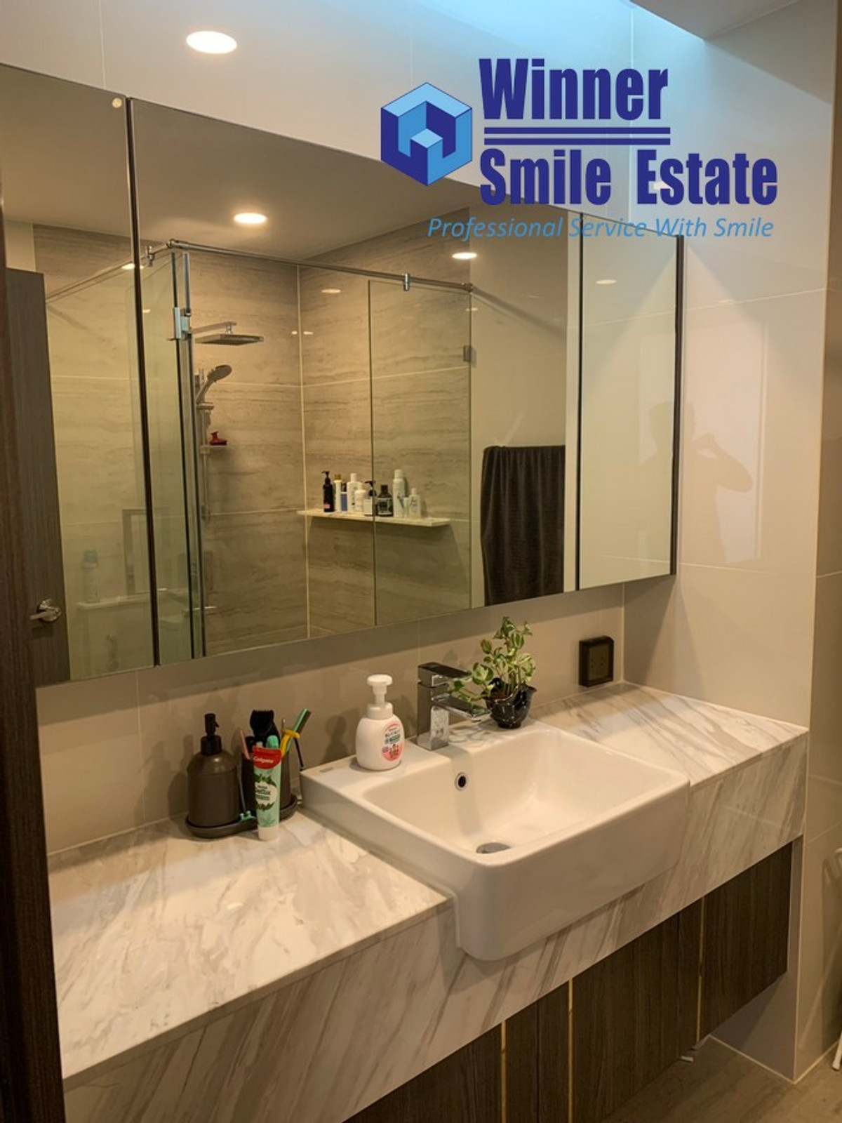 For RentCondoBangna, Bearing, Lasalle : For Rent : Very Lasalle Condo, 2 Bedrooms, 2 Bathrooms, near BTS Bearing.