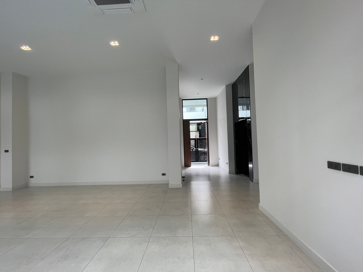 ขายบ้านรามคำแหง หัวหมาก : [ขาย] ARNA Rama 9 บ้านเดี่ยว Super Luxury 3 ชั้น พร้อมสระว่ายน้ำส่วนตัว และดาดฟ้า | ทำเลทองหลัง The Mall รามฯ ใกล้ MRT สายสีส้ม