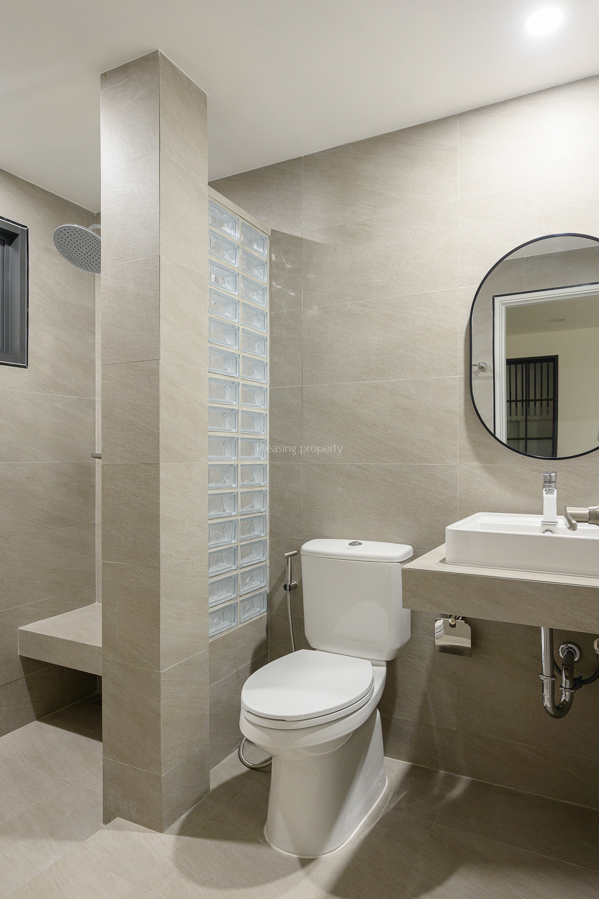 For SaleHouseOnnut, Udomsuk : Single house 60 sq m, Soi On Nut 44, good location, renovated, ready to move in.