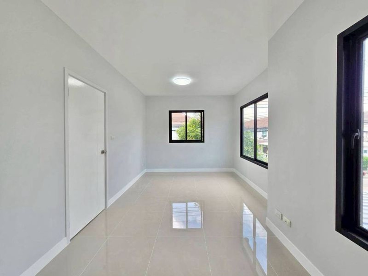 For SaleTownhomeRama5, Ratchapruek, Bangkruai : ขายบ้านทาวน์โฮม 2 ชั้น หมู่บ้านพฤกษาวิลล์ 63 / 1 หลังมุม เนื้อที่ 25.1 ตารางวา (พระราม 5-นครอินทร์) ซอย 10 ตำบลบางไผ่ อำเภอเมืองนนทบุรี Nonthaburi Province