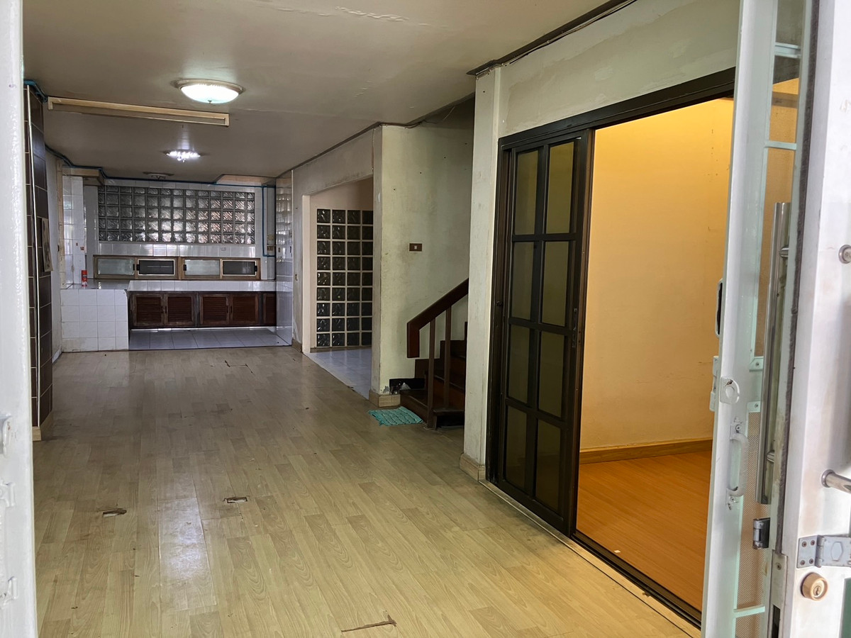 ให้เช่าทาวน์โฮมนวมินทร์ รามอินทรา : ⚡ ให้เช่า ทาวน์โฮม 3 ชั้น หมู่บ้านสหโชค ซอย รามอินทรา 34 แยก 26 ใกล้ BTS ขนาด 18 ตร.ว. ⚡