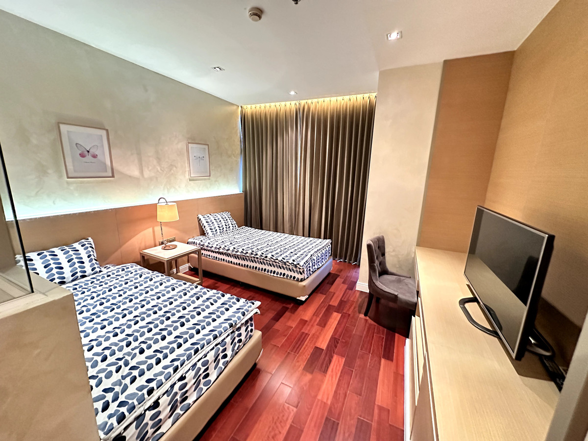 ให้เช่าคอนโดวิทยุ ชิดลม หลังสวน : ให้เช่าคอนโด Athenee Residence ตกแต่งครบครัน (S15-24029)