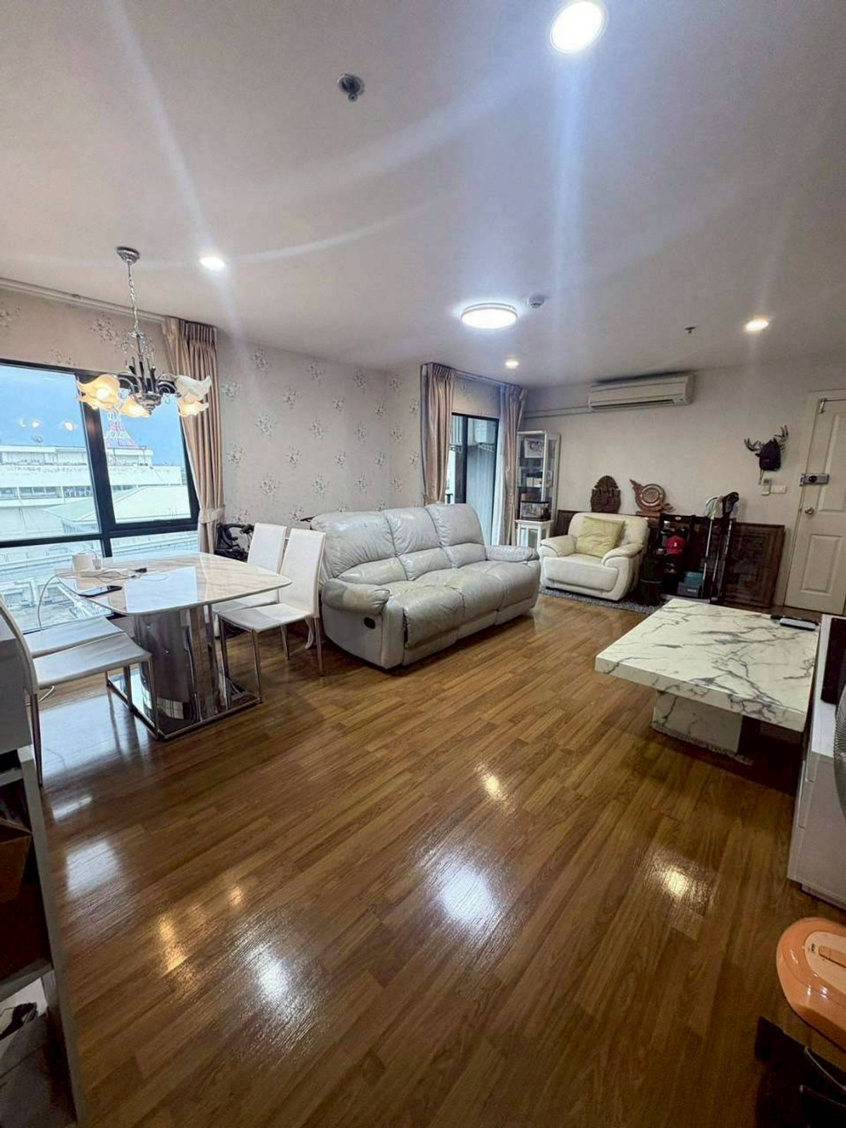 ให้เช่าคอนโดวิภาวดี ดอนเมือง หลักสี่ : ให้เช่า คอนโด รีเจ้นท์ โฮม 18 แจ้งวัฒนะ-หลักสี่ ใกล้ BTS วัดพระศรีมหาธาตุ 