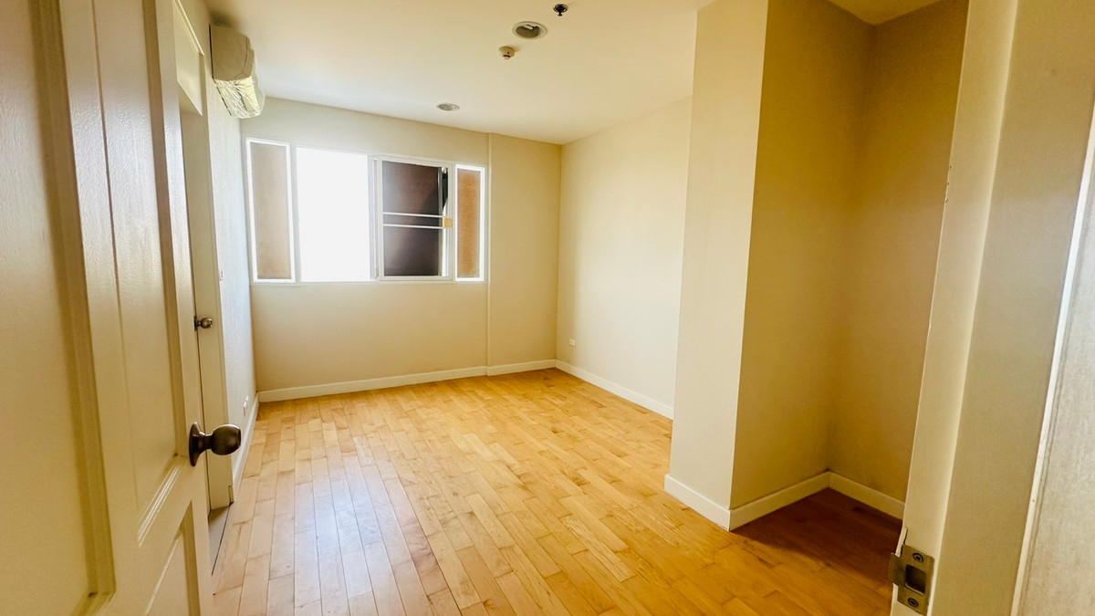 For SaleCondoHuahin, Prachuap Khiri Khan, Pran Buri : Room L-1401 (house number 1511/124) swimming pool view and sea view 🌅