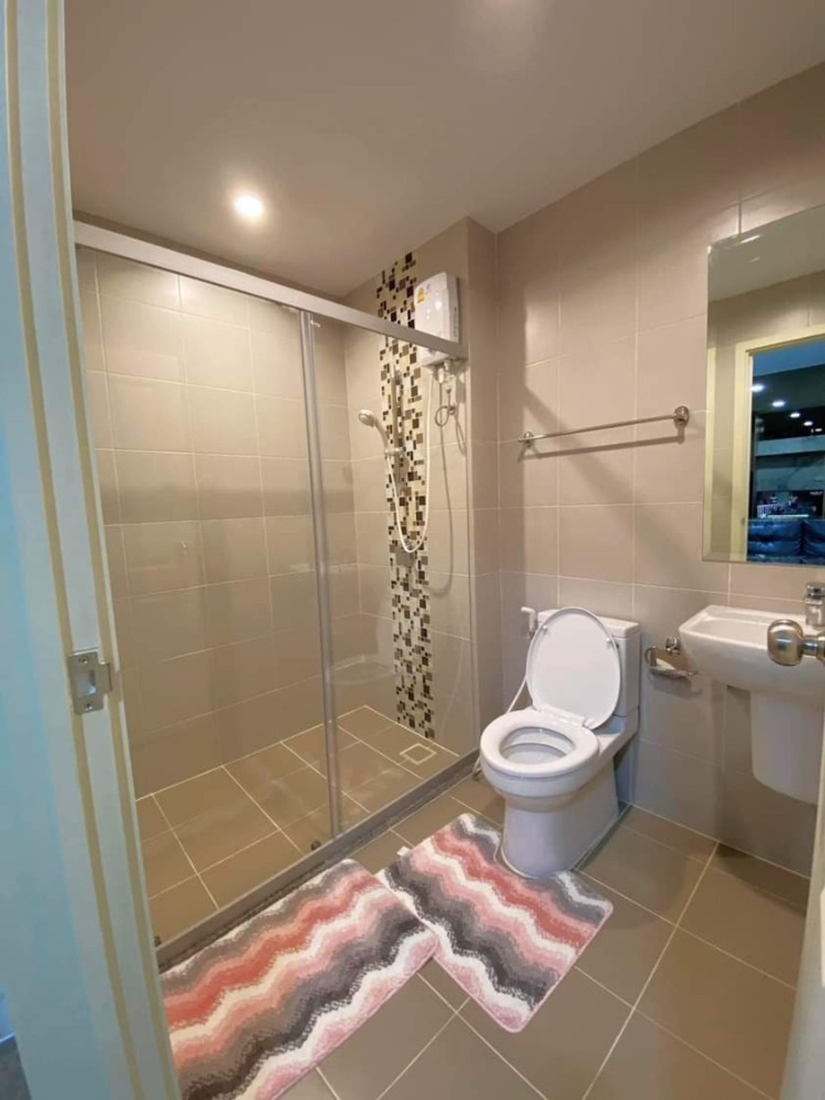 ให้เช่าคอนโดพระราม 9 เพชรบุรีตัดใหม่ RCA : ✅ SVD114 ✅ Line : @p2nproperty