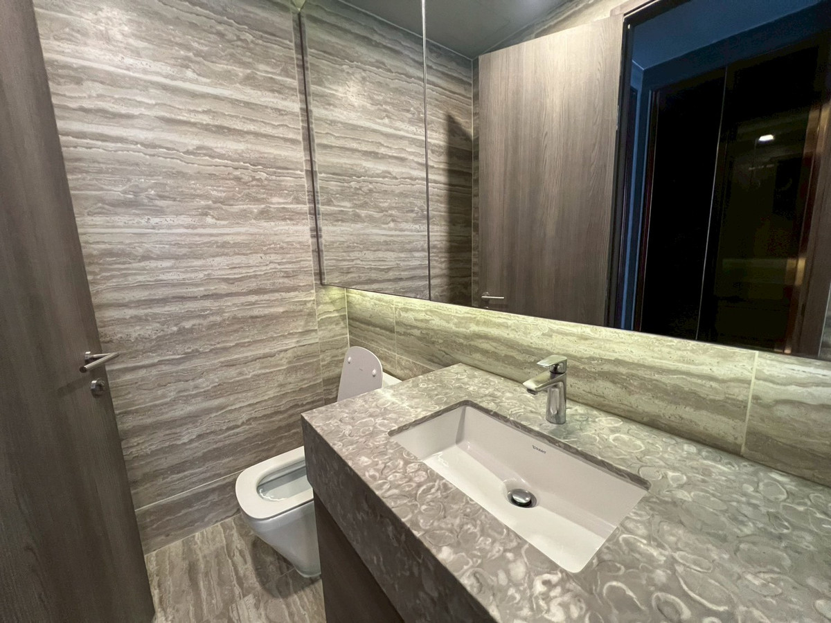 For RentCondoSukhumvit, Asoke, Thonglor : 🏙️ 1 bedroom for rent at Celes Asoke – Luxury Condo for Rent Nice location