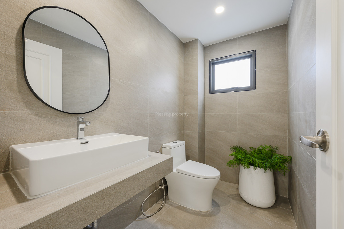 For SaleHouseOnnut, Udomsuk : Single house 60 sq m, Soi On Nut 44, good location, renovated, ready to move in.