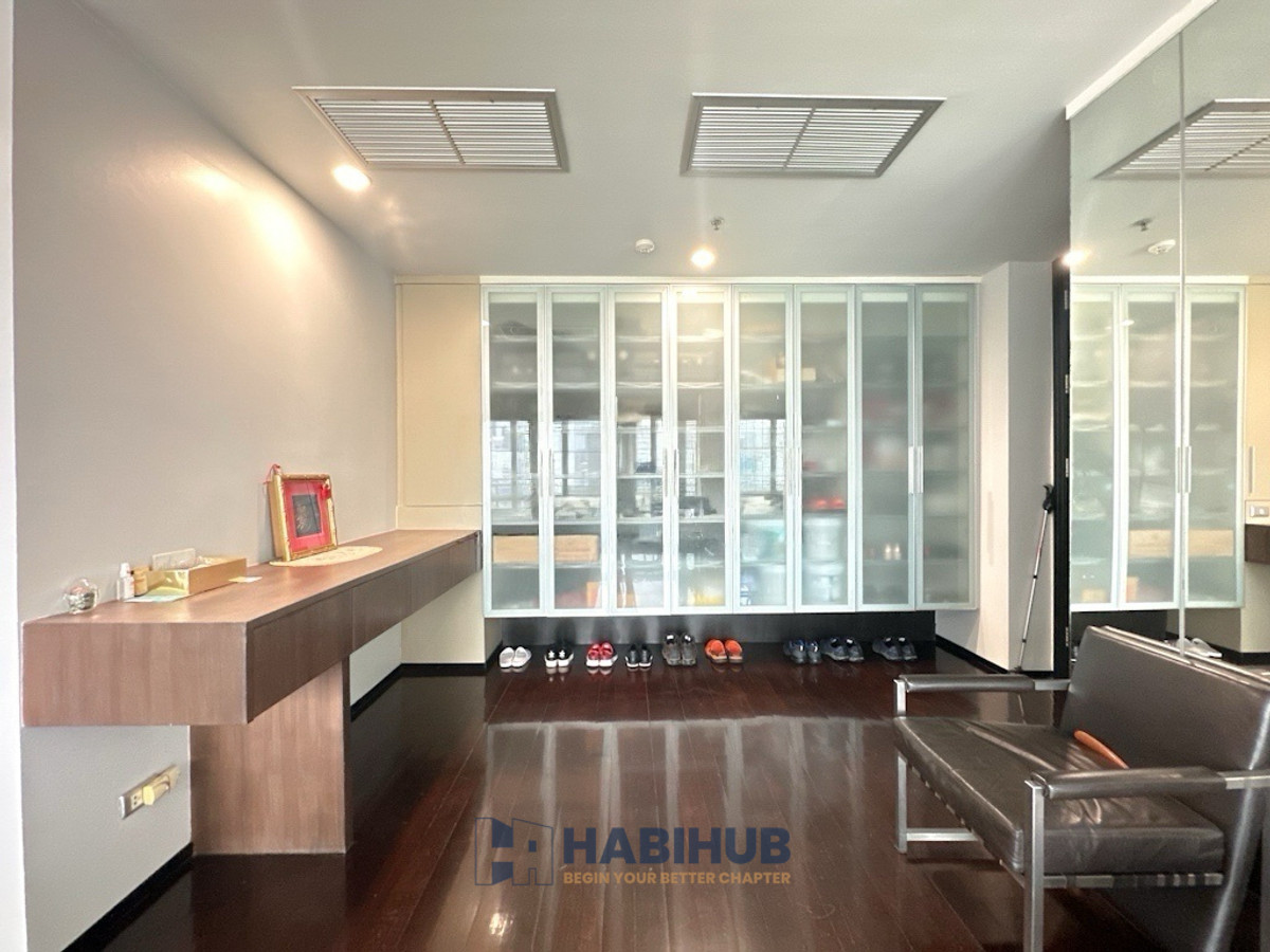 For SaleCondoSukhumvit, Asoke, Thonglor : 🏠✨ The Height Thonglor | 3 bedrooms, big room, hard to find. Heart of Thonglor