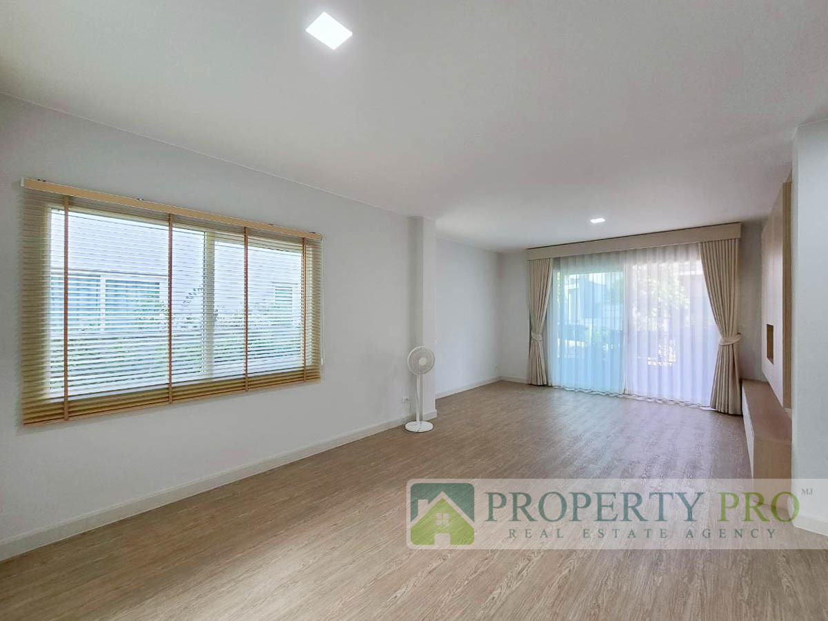 For SaleSamut Prakan,Samrong : TwinHouse for Sale Grande Pleno Bangna Onnut, 3 Bedroom 35 Sqw 146 Sqm Minimal Style with Good Condition Near Chaloem Phrakiat Rama 9, Kingkaew, Suvarnabhumi Airport, Prawet, Ladkrabang, MegaBangna : MJ25S-009