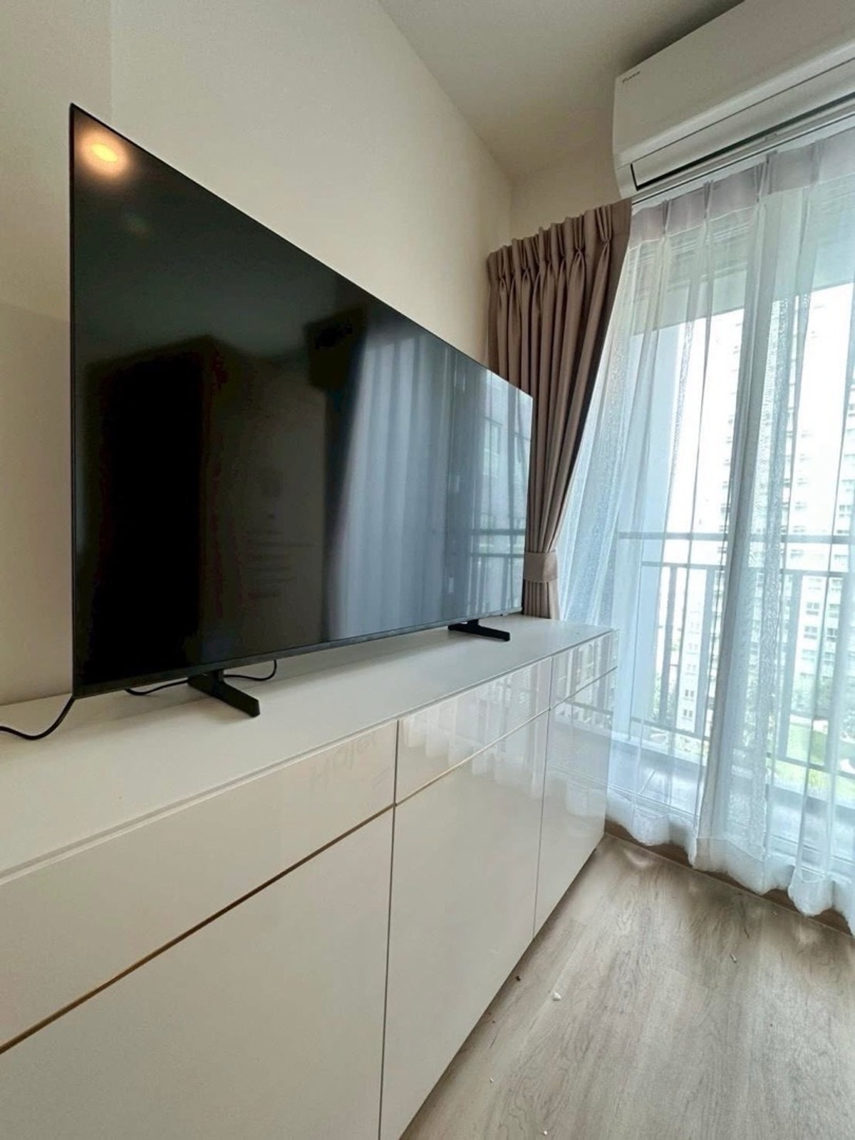 ให้เช่าคอนโดปิ่นเกล้า จรัญสนิทวงศ์ : 💙@condocurator 💙ให้เช่า Lumpini Ville Charan - Faichai เฟอร์นิเจอร์ครบ [PM4827]