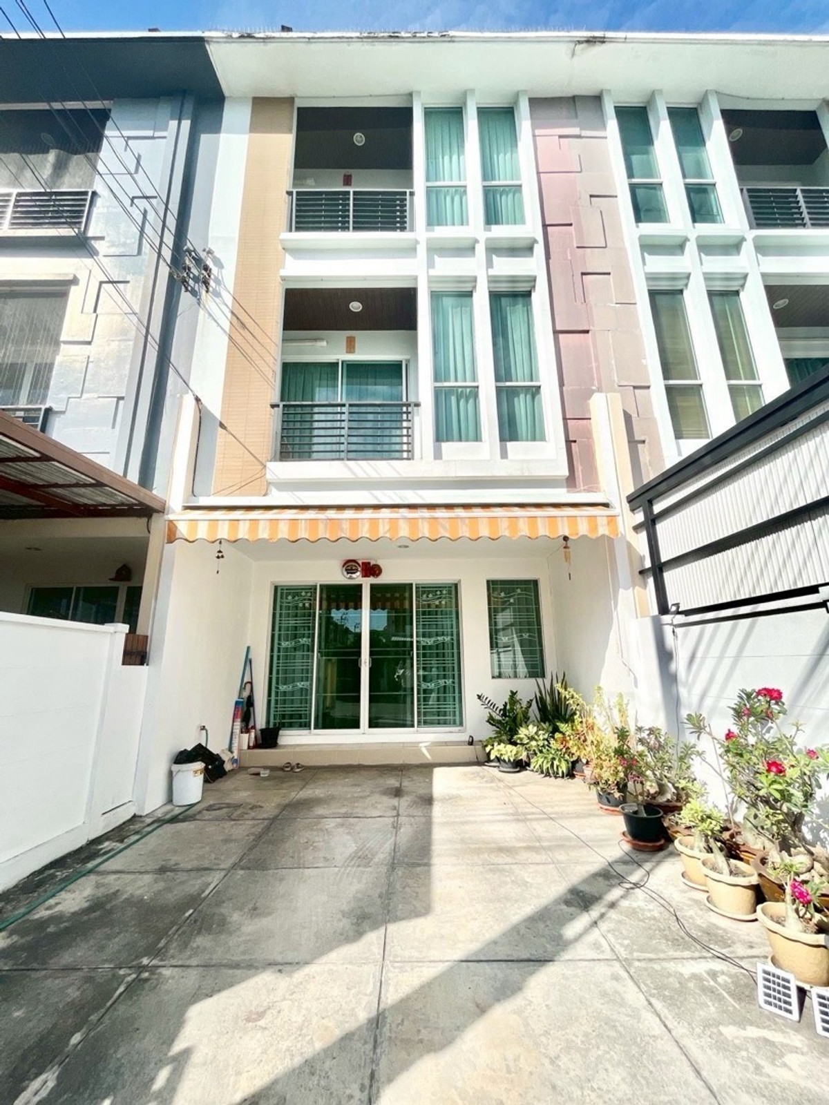 ขายทาวน์โฮมลาดพร้าว101 แฮปปี้แลนด์ : ขาย4.4ล้าน บ้านกลางเมืองลาดพร้าว 87