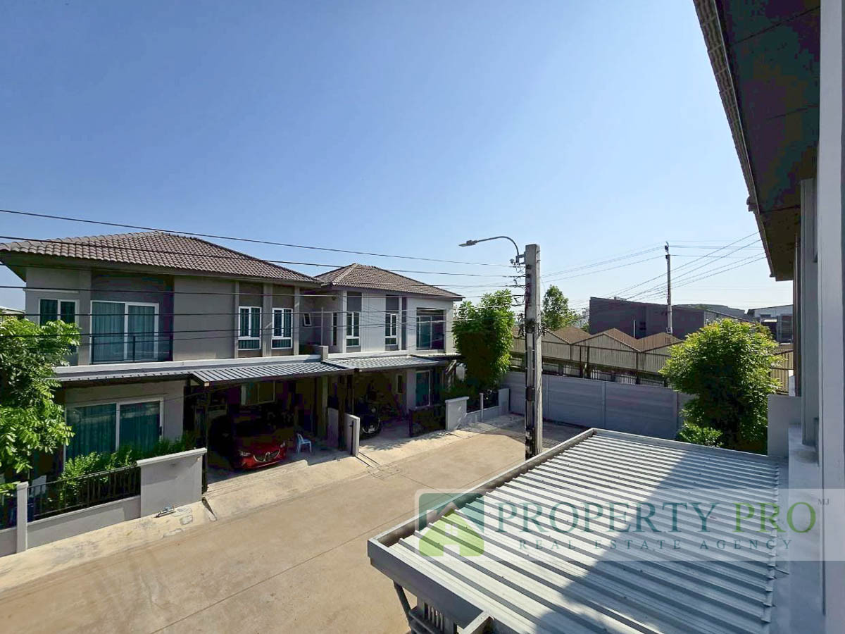 For SaleSamut Prakan,Samrong : TwinHouse for Sale Grande Pleno Bangna Onnut, 3 Bedroom 35 Sqw 146 Sqm Minimal Style with Good Condition Near Chaloem Phrakiat Rama 9, Kingkaew, Suvarnabhumi Airport, Prawet, Ladkrabang, MegaBangna : MJ25S-009