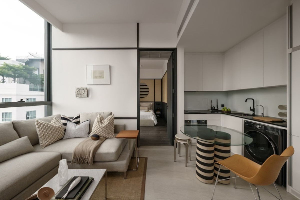 ขายคอนโดสาทร นราธิวาส : 🔥 ขายพร้อมผู้เช่า !! เลี้ยงสัตว์ได้, ชั้นสูง 24++, วิวตึกมหานคร !! 🔥 Code C20240100319..........Tait Sathorn 12, 1 ห้องนอน, 1 ห้องน้ำ, แต่งครบ, ราคาพิเศษ!!📣📣