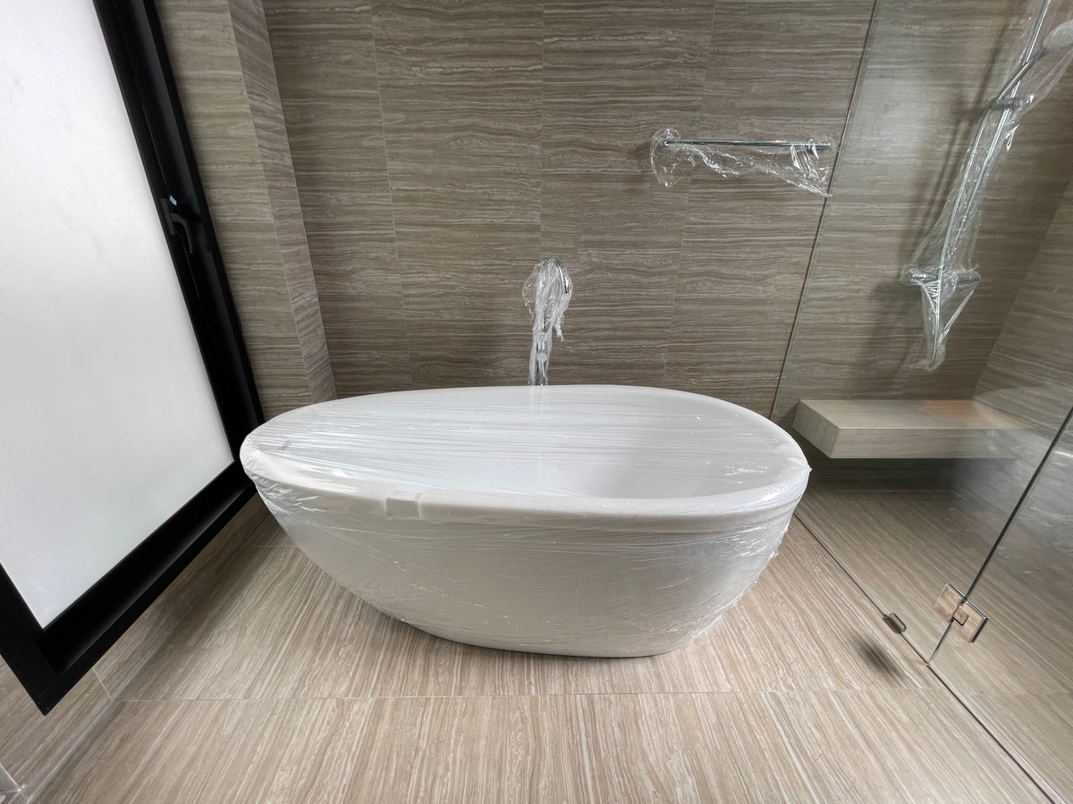 ขายบ้านรามคำแหง หัวหมาก : [ขาย] ARNA Rama 9 บ้านเดี่ยว Super Luxury 3 ชั้น พร้อมสระว่ายน้ำส่วนตัว และดาดฟ้า | ทำเลทองหลัง The Mall รามฯ ใกล้ MRT สายสีส้ม