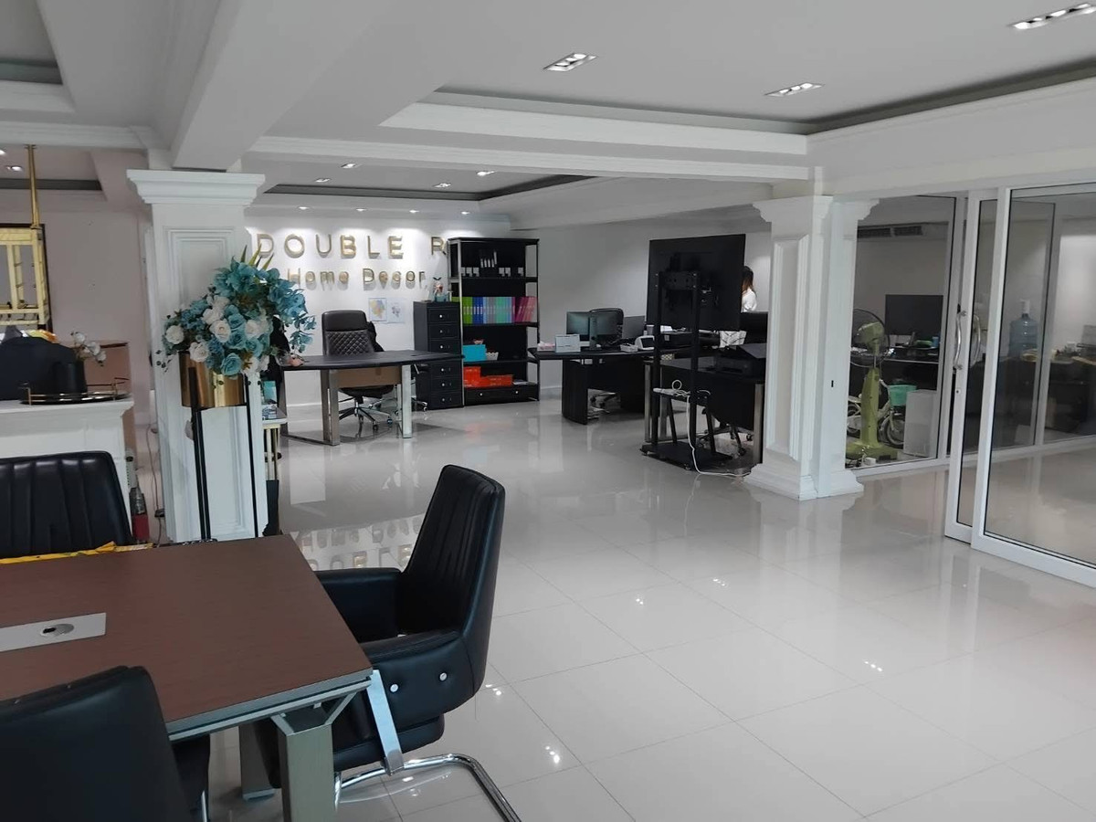 ให้เช่าโฮมออฟฟิศเลียบทางด่วนรามอินทรา : อาคาร4ชั้น ติดถนนเลียบด่วนเอกมัย-รามอินทรา ประดิษฐ์มนูธรรม120ตร.วา 1,000ตร.มจอดรถ20คัน