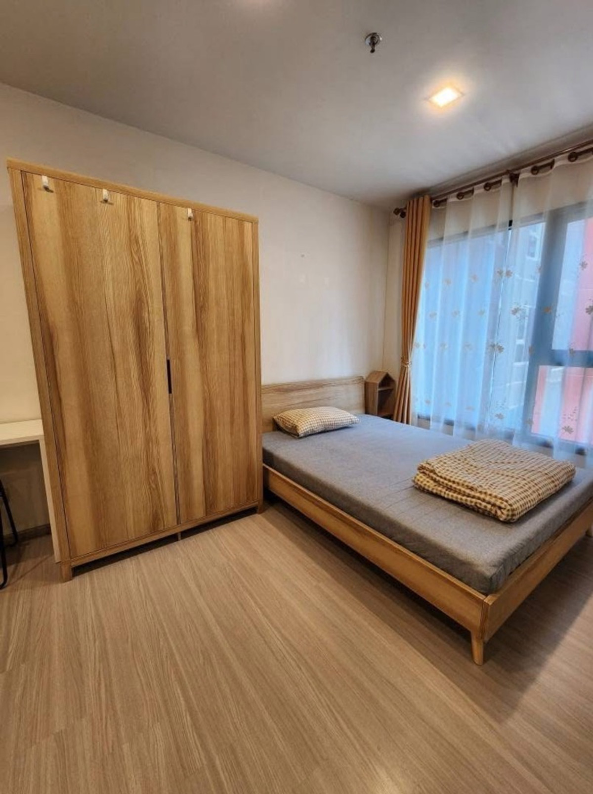 ให้เช่าคอนโดพระราม 9 เพชรบุรีตัดใหม่ RCA : ให้เช่า Life Asoke Hype 