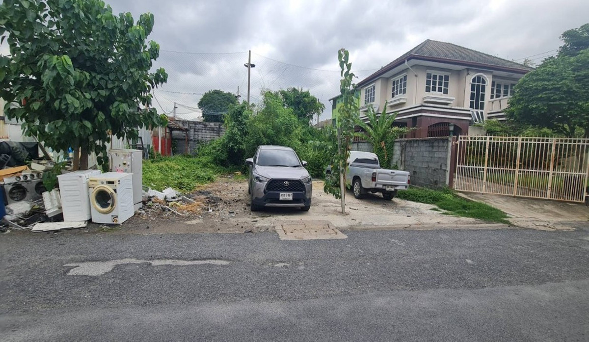 ขายที่ดินรัชดา ห้วยขวาง : ที่ดินเปล่าติดถนนคอนกรีต 83 ตรว. ถ.รัชดาภิเษก ซ.36 แยก 9-3-4 ลาดยาว บางซื่อ กทม.