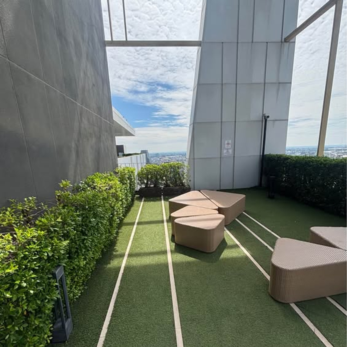 ให้เช่าคอนโดขอนแก่น : ให้เช่าเอสเซ็นท์คอนโด  ขอนแก่น 8500 บาท